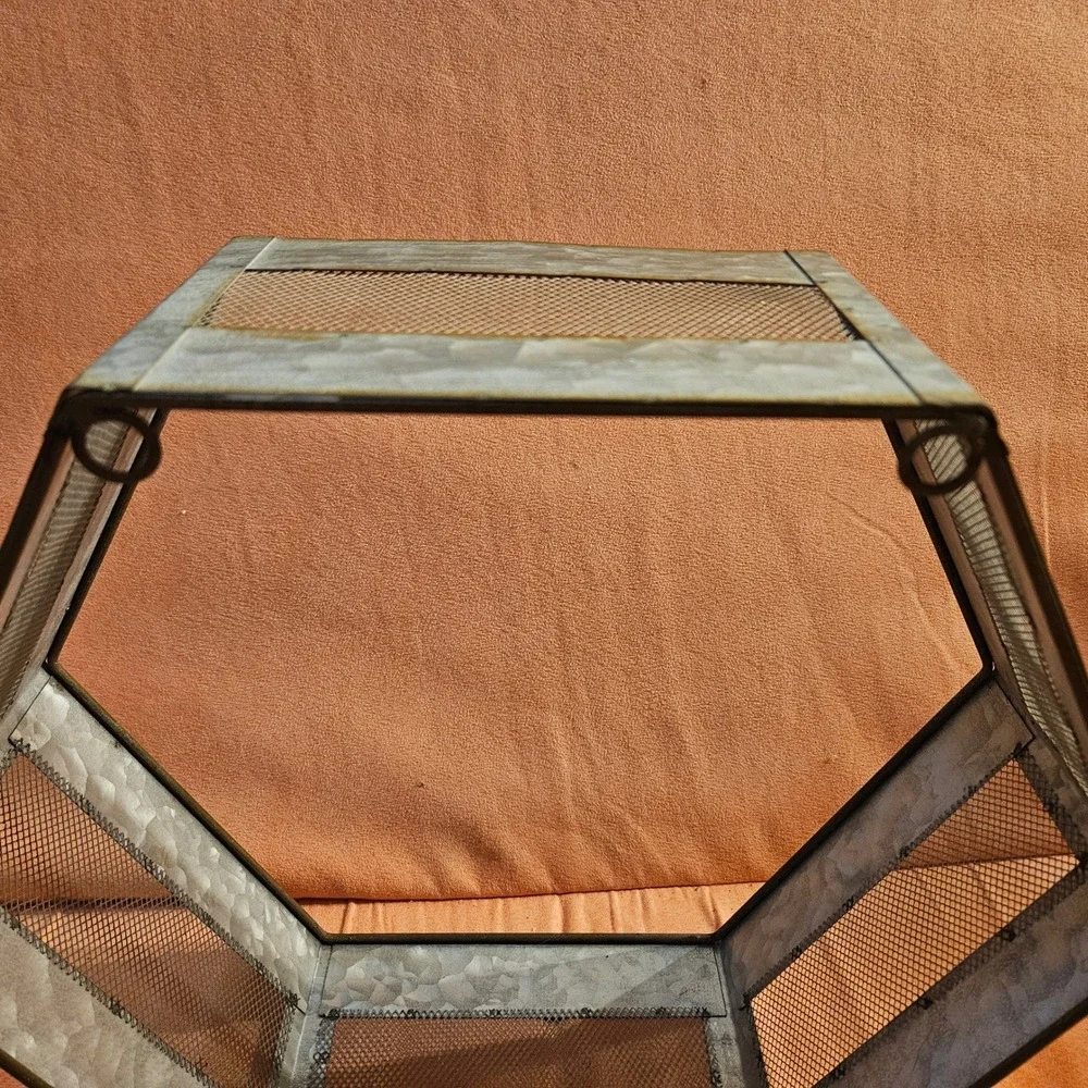 Hexagon Metal Wire Basket‎ Industrial Wall Hanging Decor Storage